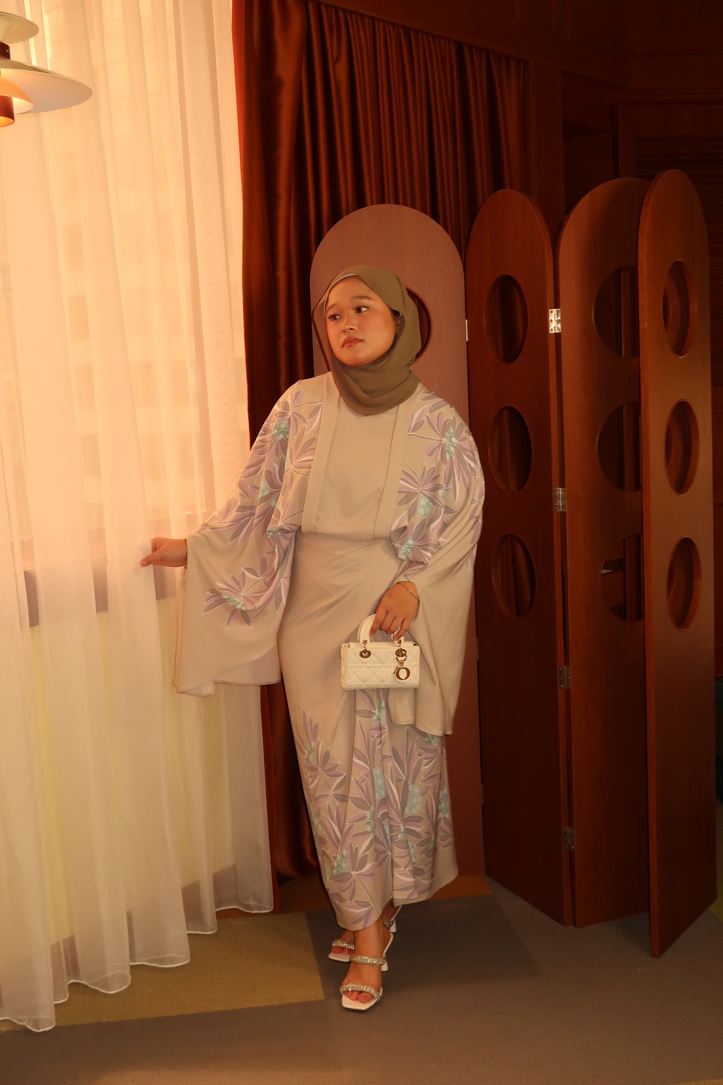 Kebaya Lily - 4 in 1
