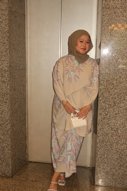 Kebaya Lily - 4 in 1