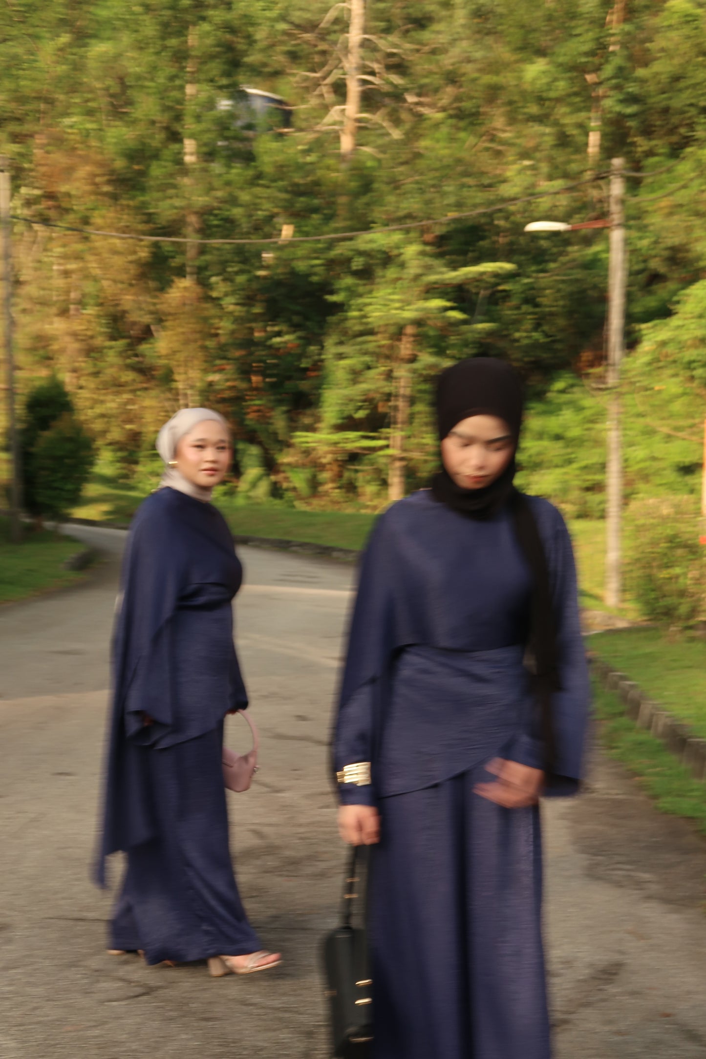 Skye Cape - Navy Blue