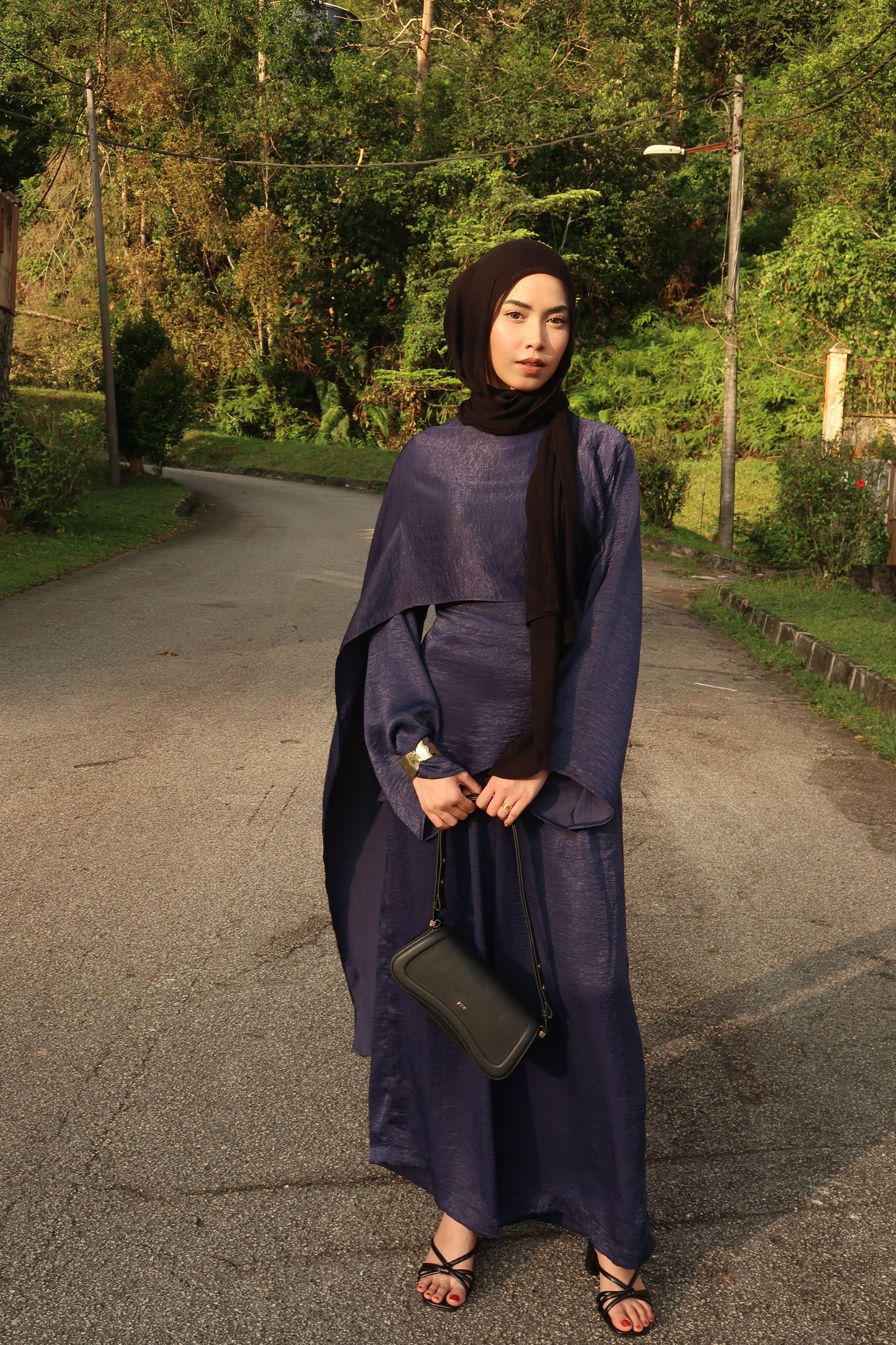Skye Cape - Navy Blue