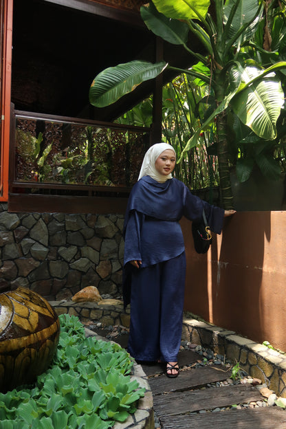 Skye Cape - Navy Blue